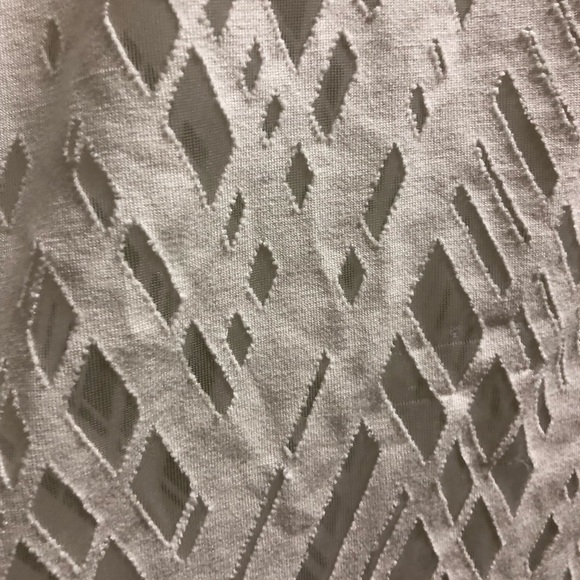 Apt 9 top - Picture 3 of 3